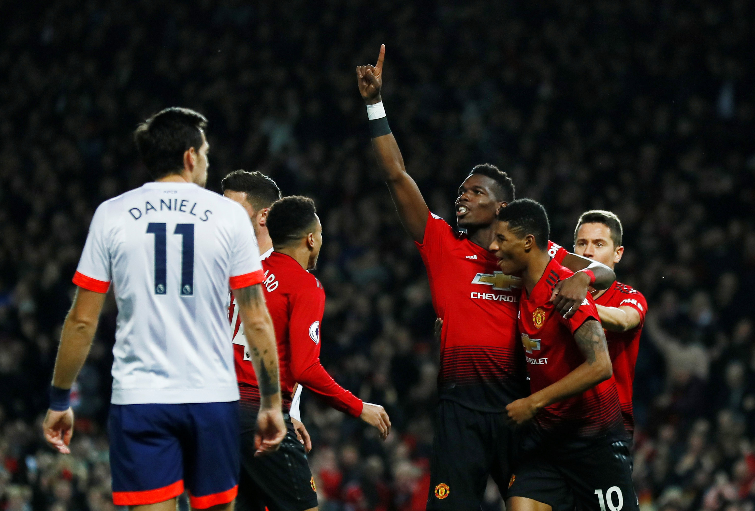 早报：进球大战！巴萨4-4遭马竞绝平.